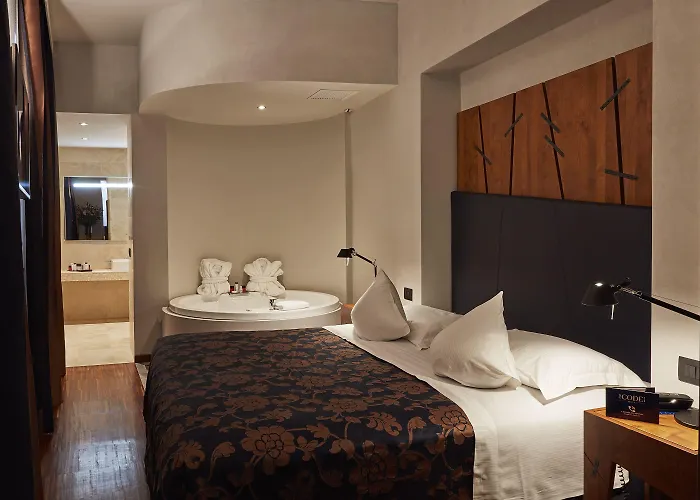 Otel The Code 4*